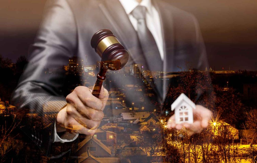 Real Estate Lawyer